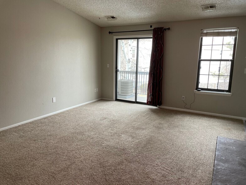 Building Photo - 5301 W 76th Ave