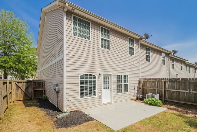 Building Photo - 252 Derby Ct