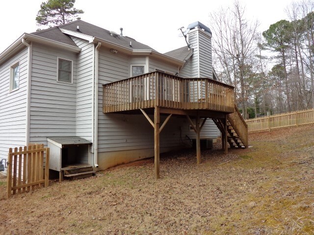 Building Photo - 1728 Victoria Way NW