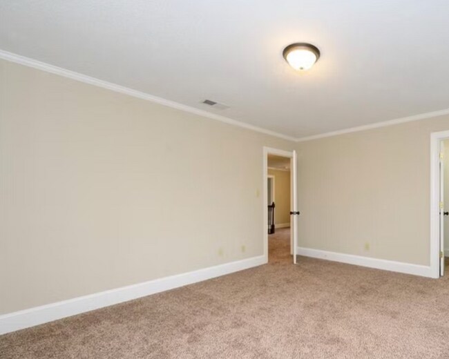 Building Photo - 453 Countrywood Pl SE