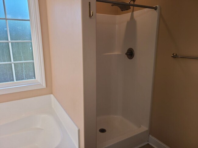 Building Photo - 3 Bedroom, 2.5 bath home - Sneads Ferry - Everetts Creek Community