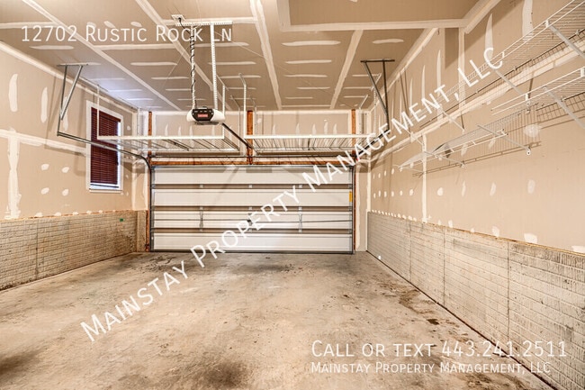 Building Photo - 12702 Rustic Rock Ln
