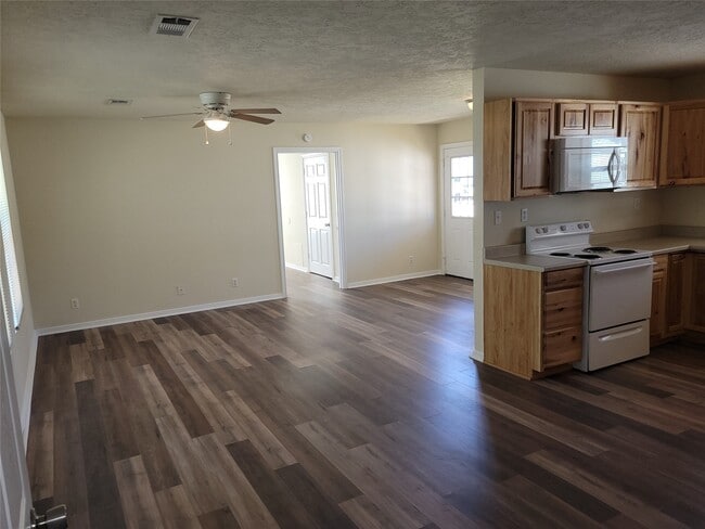 Building Photo - 16650 E Dounreay St