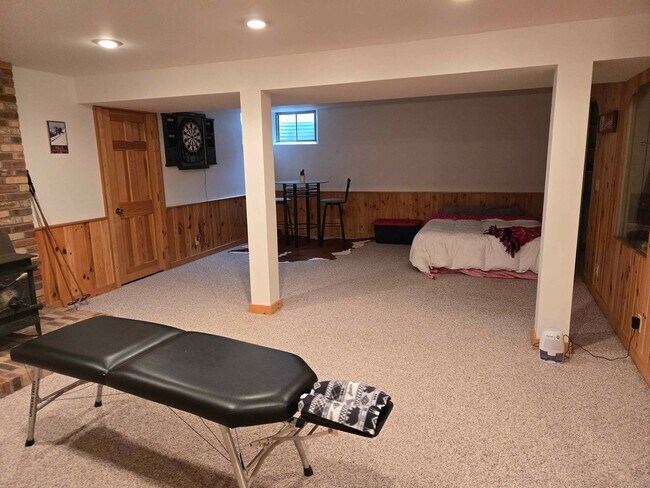 Building Photo - 14995 50th Ave