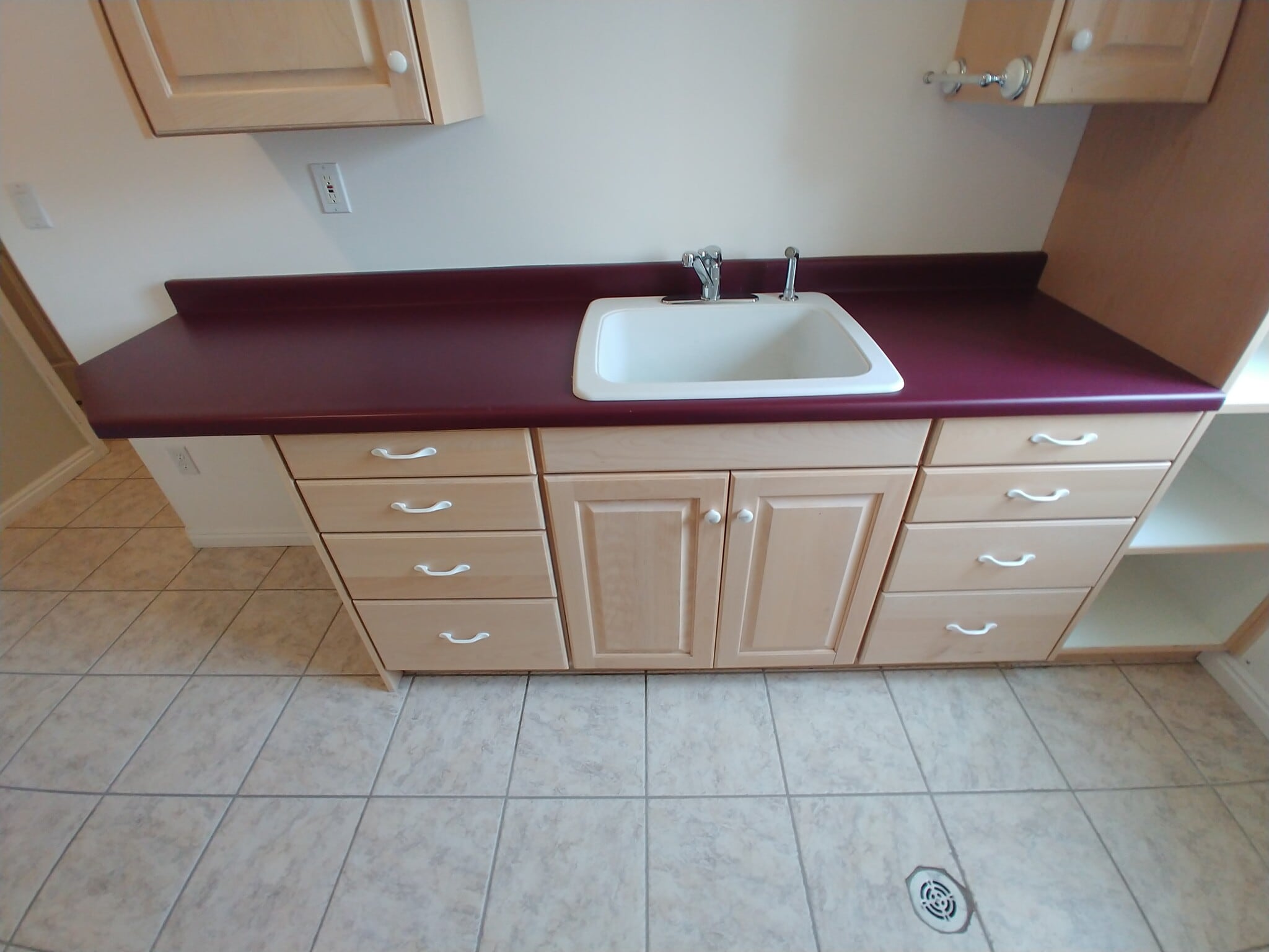 Building Photo - 936 Meadowbrook Dr