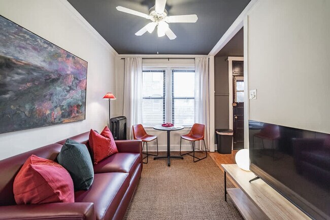 Building Photo - 3551 N Janssen Ave