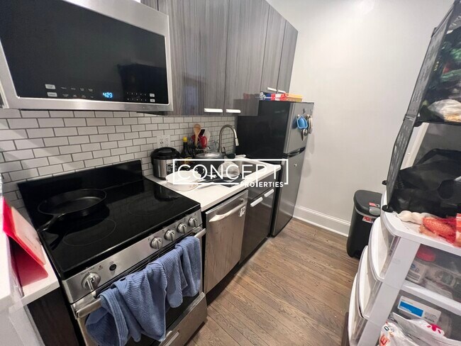 Building Photo - 19A Peterborough St. Unit 12B