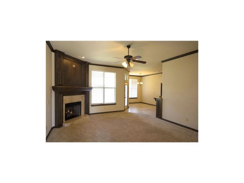 Building Photo - 10825 NW 35th St