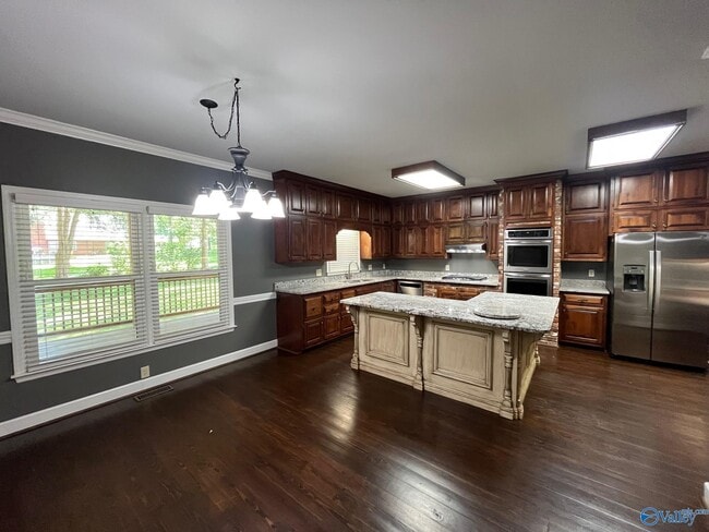 Building Photo - 146 Bob White Dr