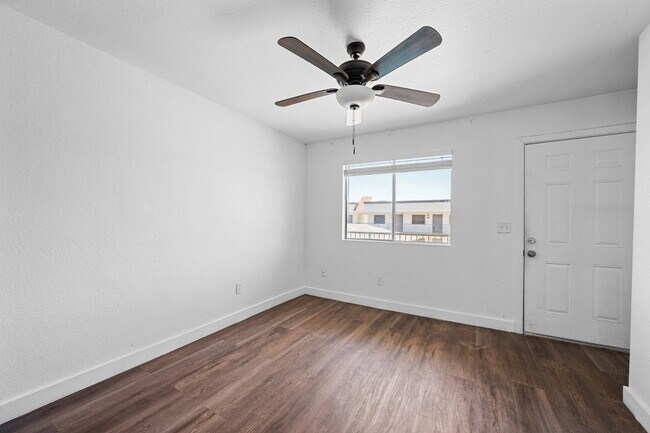 Building Photo - 18202 N Cave Creek Rd