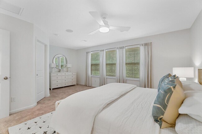 Building Photo - 609 Trotters Ln