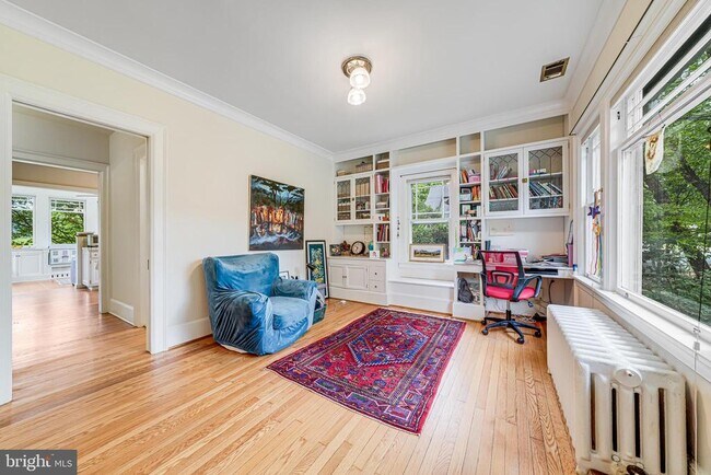 Building Photo - 6402 Ridge Dr
