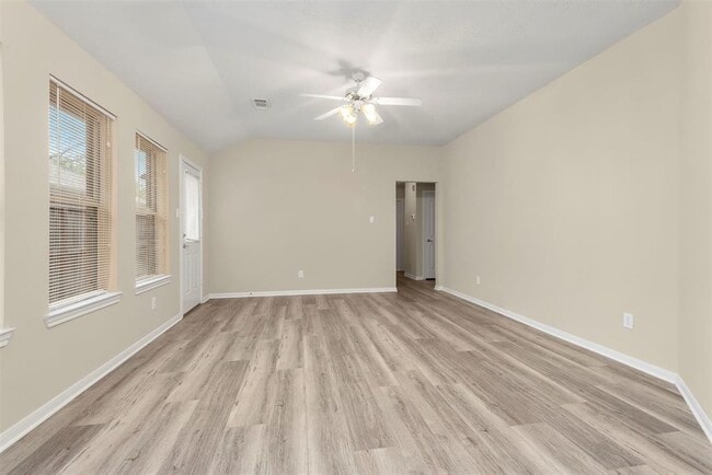 Building Photo - 2622 Autumn Springs Ln