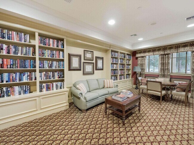 Building Photo - 8111 Carnoustie Pl