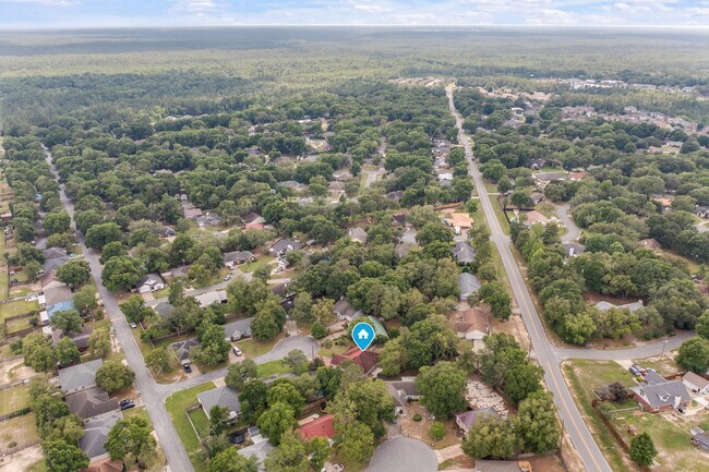 Building Photo - 2803 MacGregor Ln