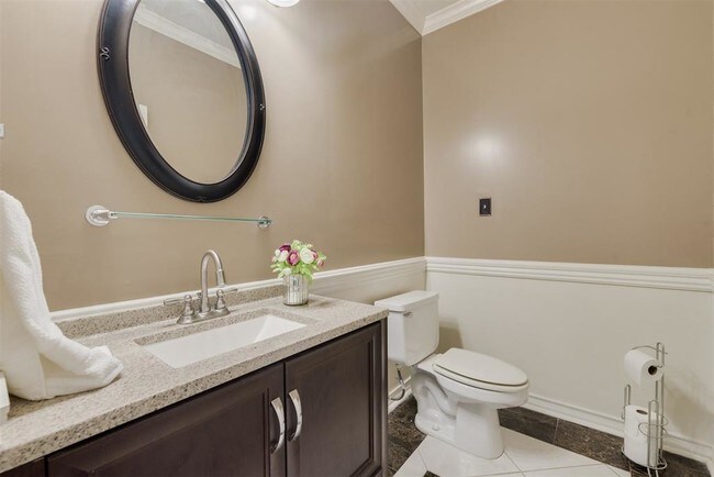 Building Photo - 5403 Kings Ransom Ct