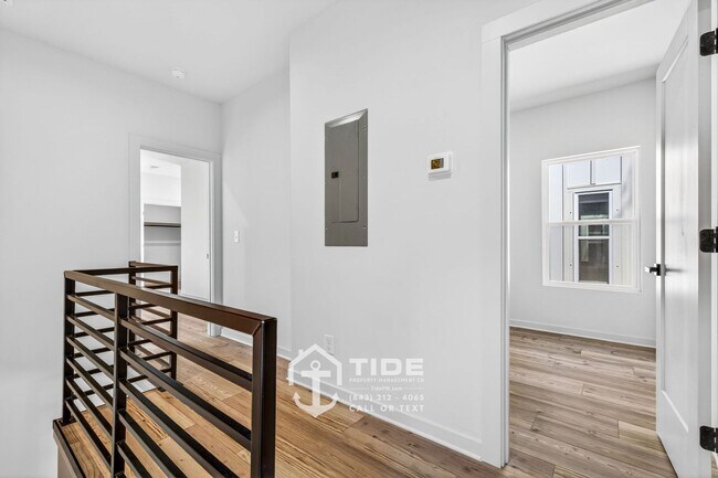 Building Photo - Modern Hanahan Living Near Park Circle