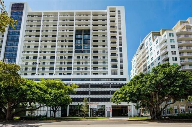 Building Photo - 3170 SW 22nd St