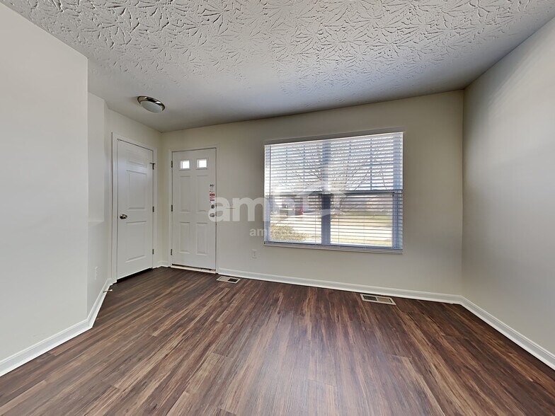 Building Photo - 304 Trout Valley Rd