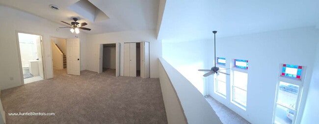 Building Photo - 3-Bedroom Upper-Level Condo in Historic Downtown Stillwater