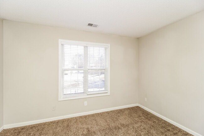 Building Photo - 3882 St George Terrace SW