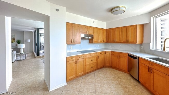 Building Photo - 4251 Gulf Shore Blvd N