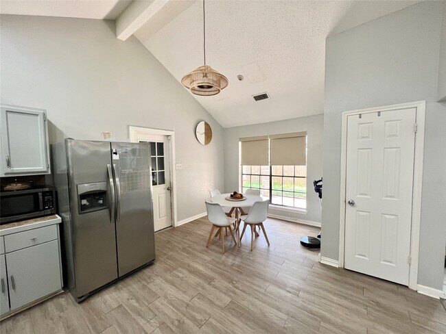 Building Photo - 4310 Hawk Meadow Dr