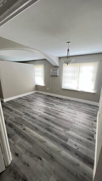 Building Photo - 7821 Byron Ave