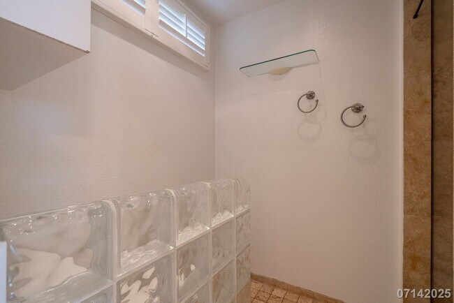 Building Photo - 3Bd, 2Ba Condo in Lombard Way, Ewa Gentry