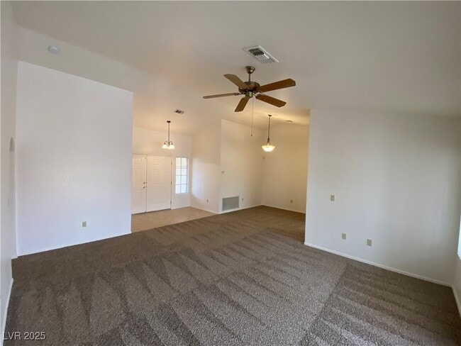 Building Photo - 9612 Buckhorn Dr