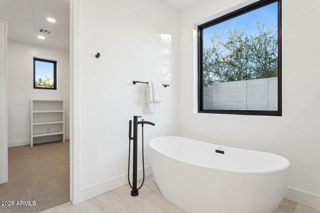 Building Photo - 6330 N 10th Dr