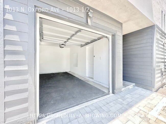 Building Photo - Beautiful new modern 3 story townhome 3 Be...