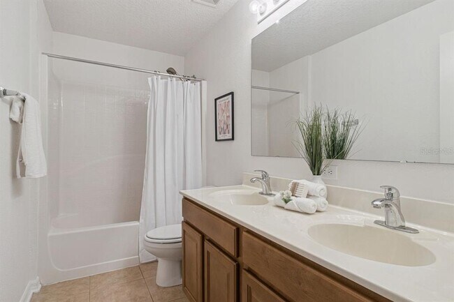 Building Photo - 15519 Willet Ct