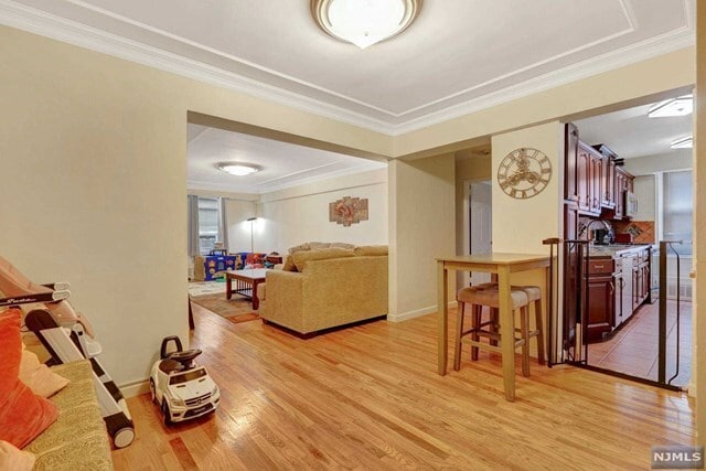 Building Photo - 326 Bridge Plaza N