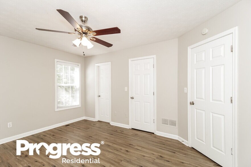 Building Photo - 4927 Lighthouse Pointe