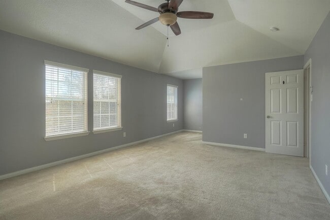 Building Photo - 13802 Dunhurst Ln