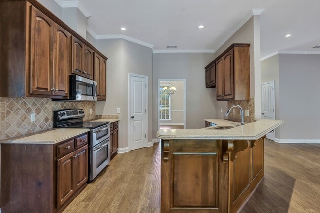 Building Photo - 1821 Old Carriage Trail