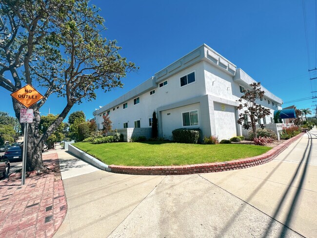 Building Photo - 3505 Emerald St