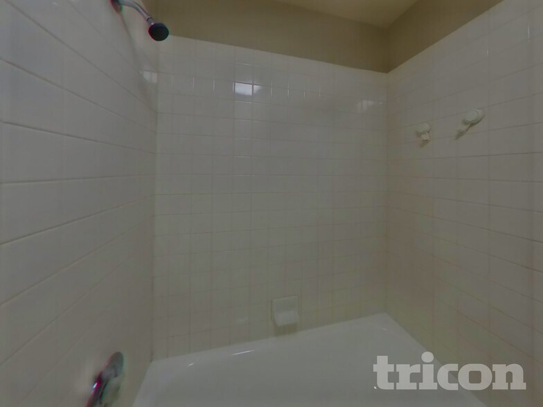 Building Photo - 697 Senator Ct