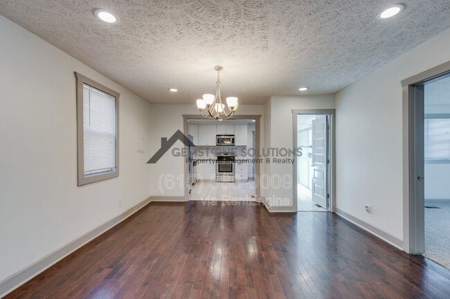 Building Photo - 1018 Clemmons St