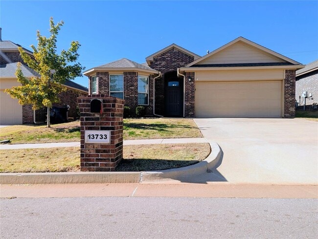 Primary Photo - 13733 The Brook Blvd