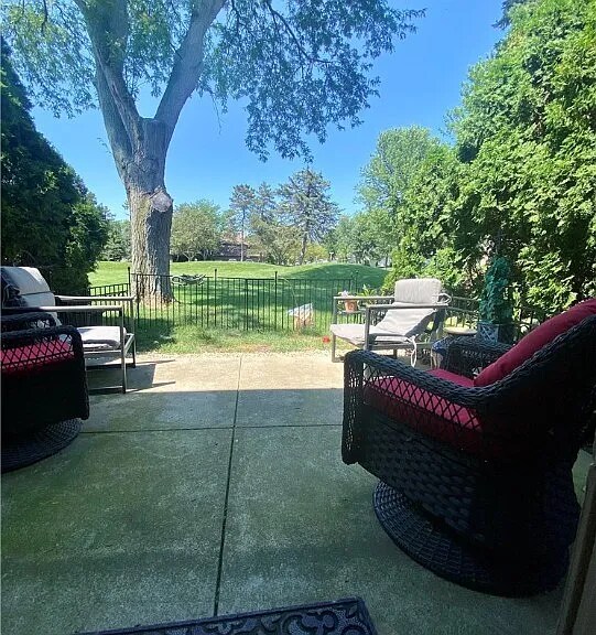 Back Patio - 1170 Bernath Pky