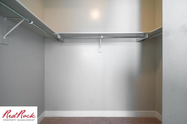 Building Photo - 4 Bedroom Spacious St. George Home with Large Backyard