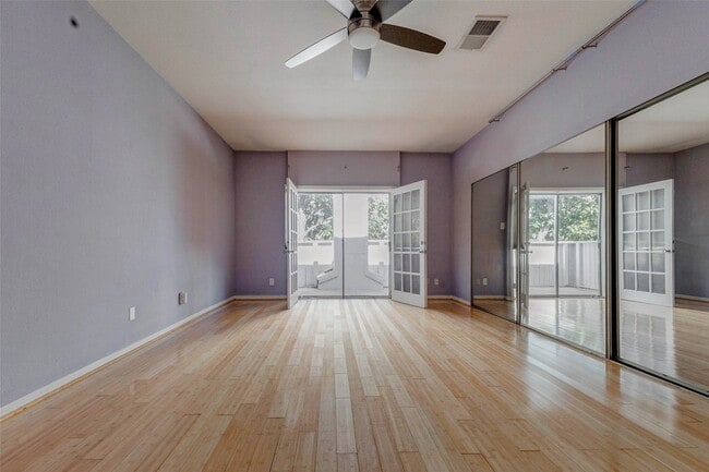 Building Photo - 3800 Tanglewilde St