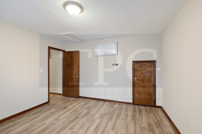 Building Photo - 3407 NE Monterey Ave