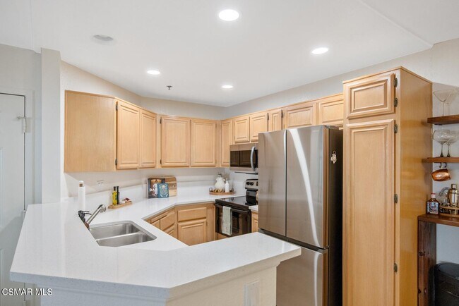 Building Photo - 5837 Oak Bend Ln