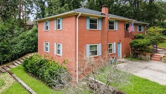 Building Photo - 4140 Timberlane Dr