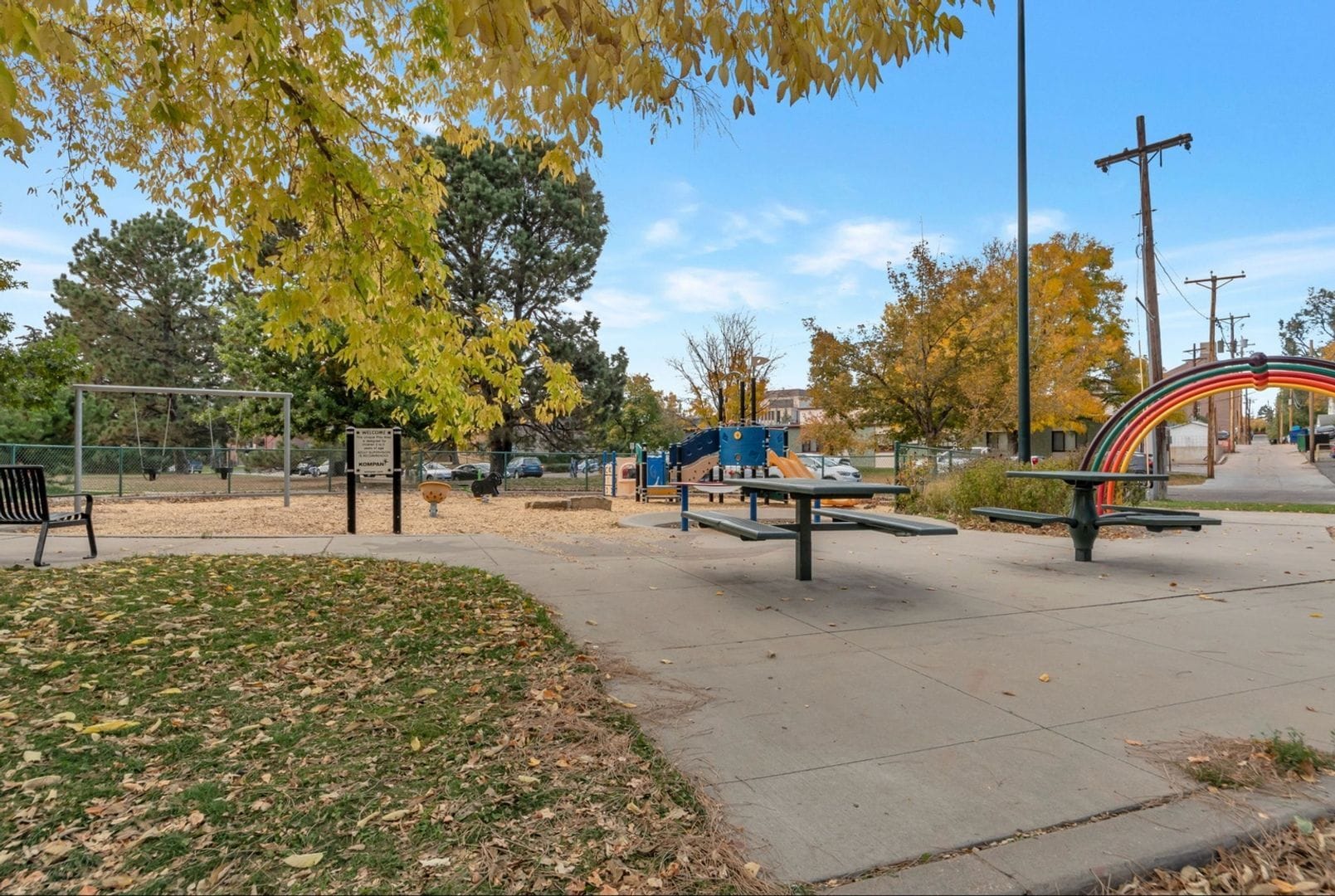 Building Photo - 2500 S York St