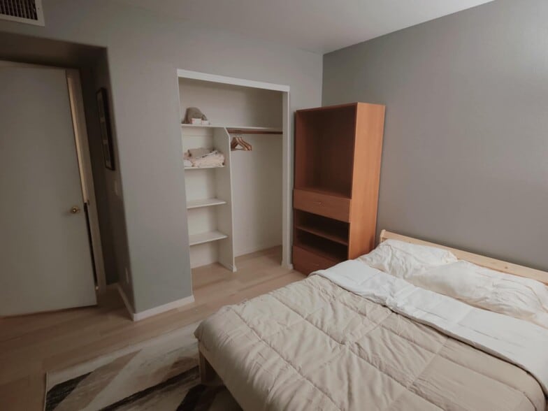 Building Photo - 18609 N 30th Pl