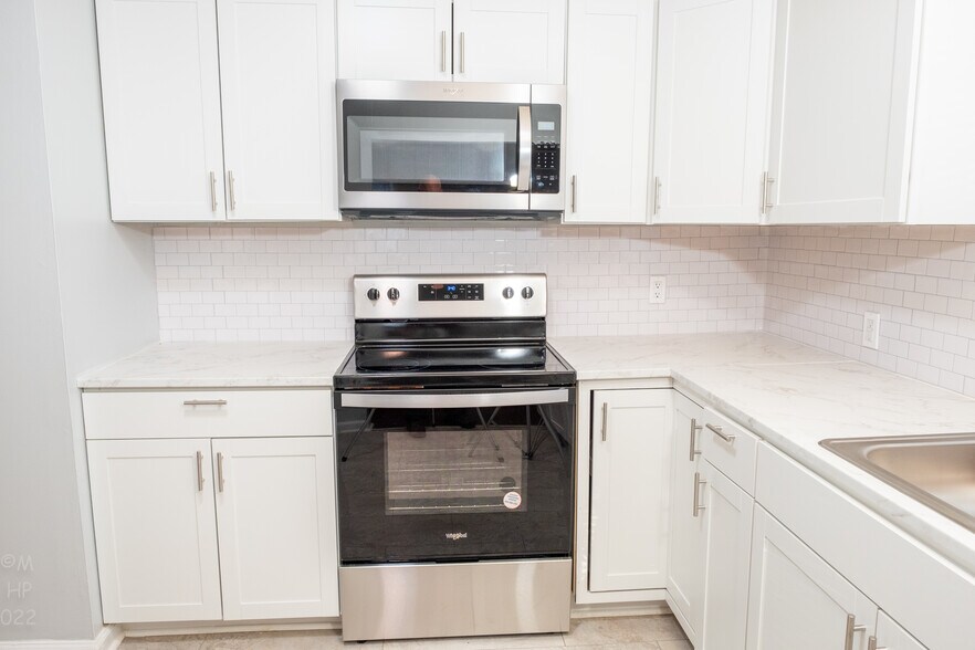 Building Photo - 4210 Irondale Dr NW